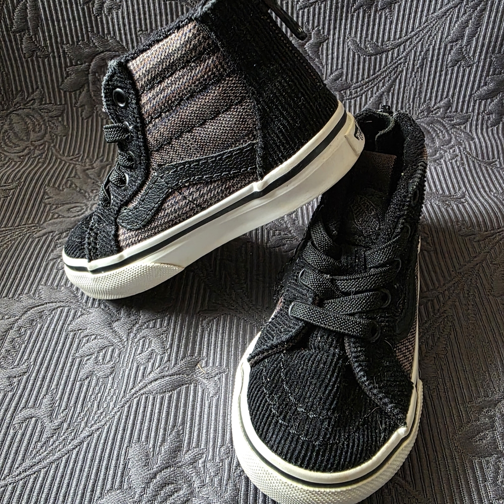 Vans Black and Gray Kids High-Top Sneakers